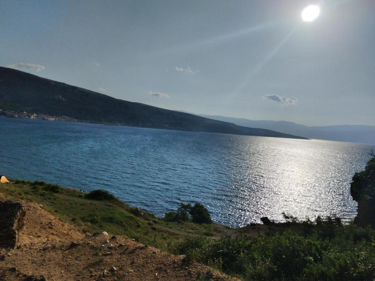 Apartmani Baska S Pogledom Na More Buitenkant foto